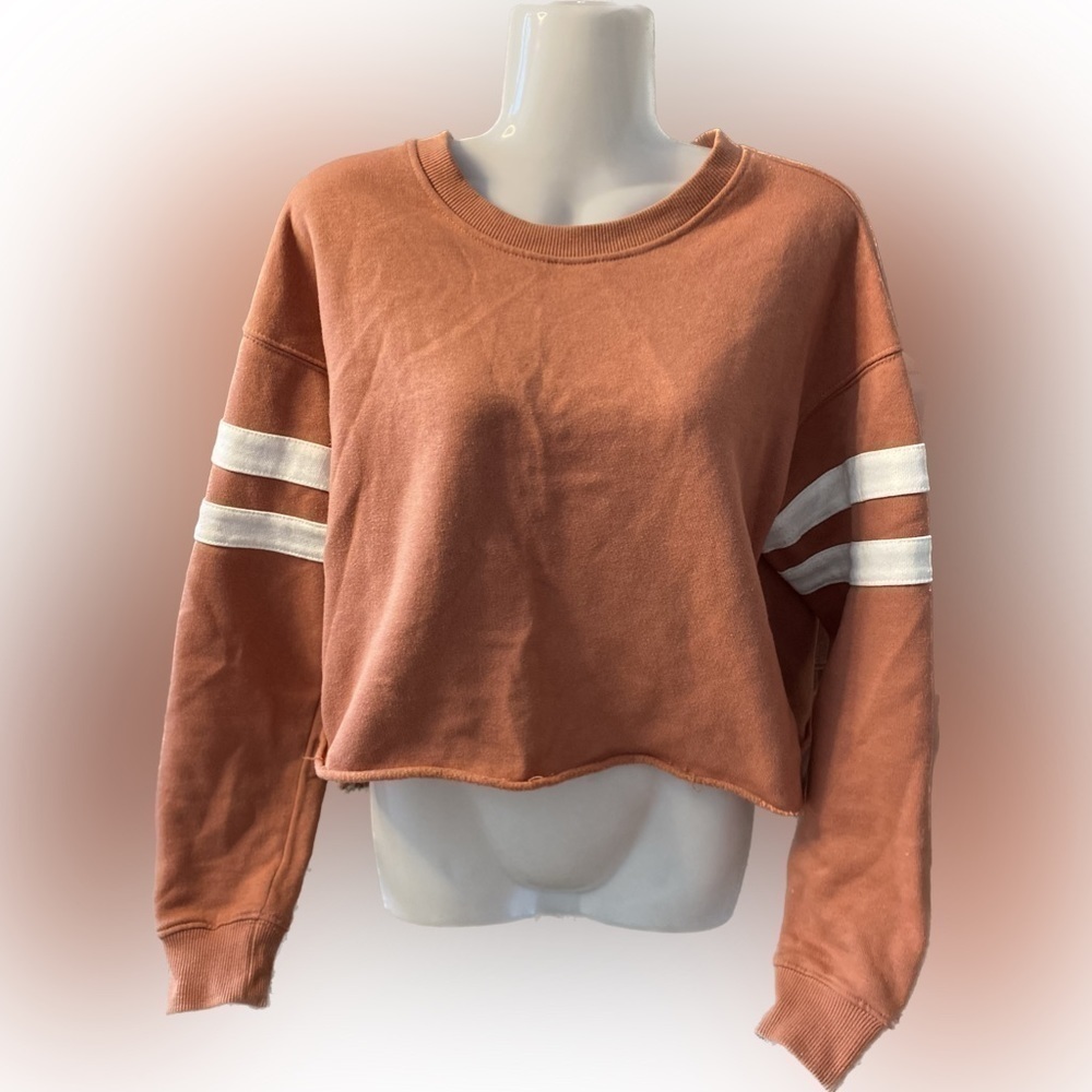 Forever  21 Long Sleeved Cropped Orange Pullover Sweater (Small)